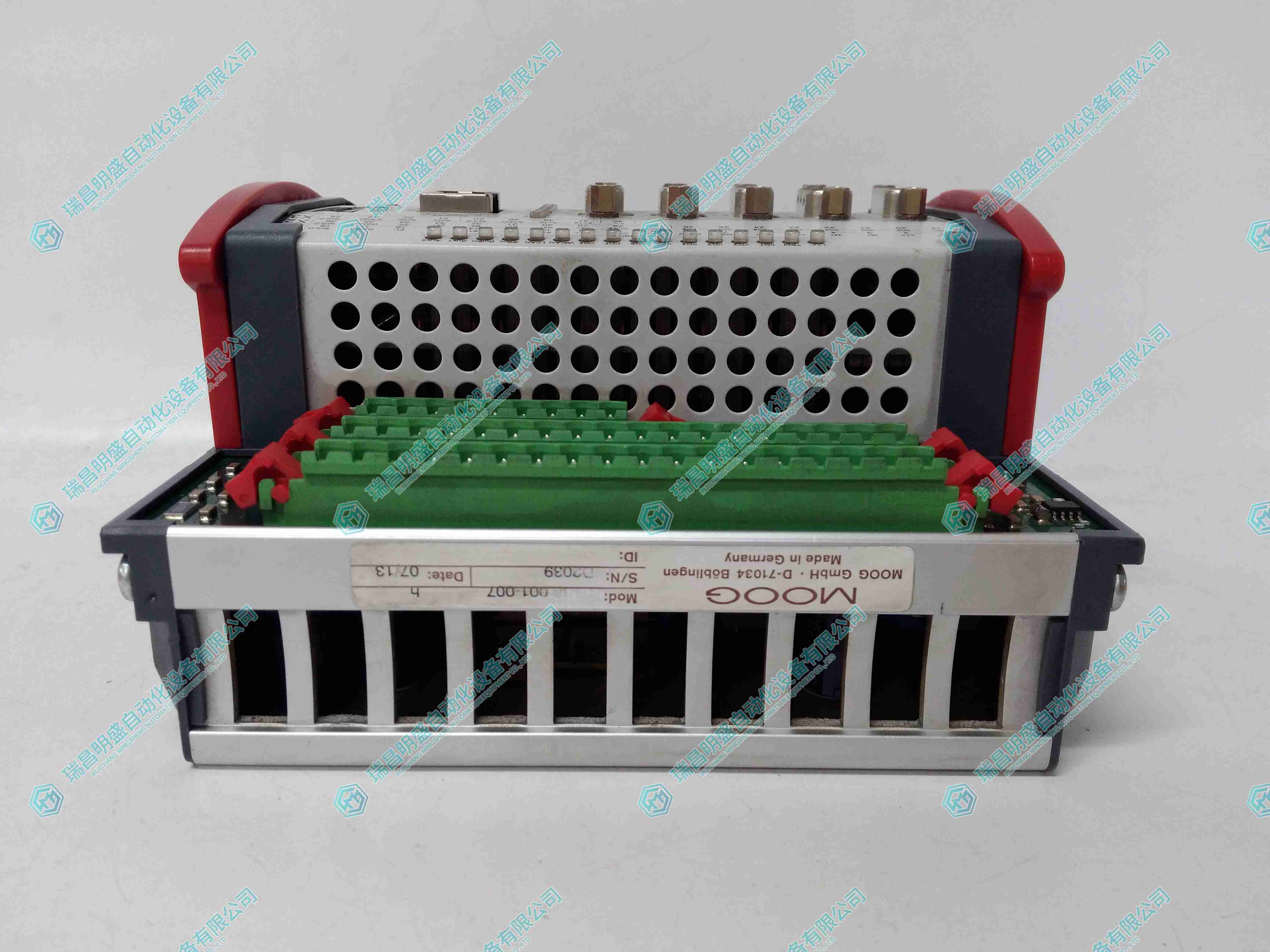 MOOG D136-001-007 伺服驅(qū)動(dòng)器