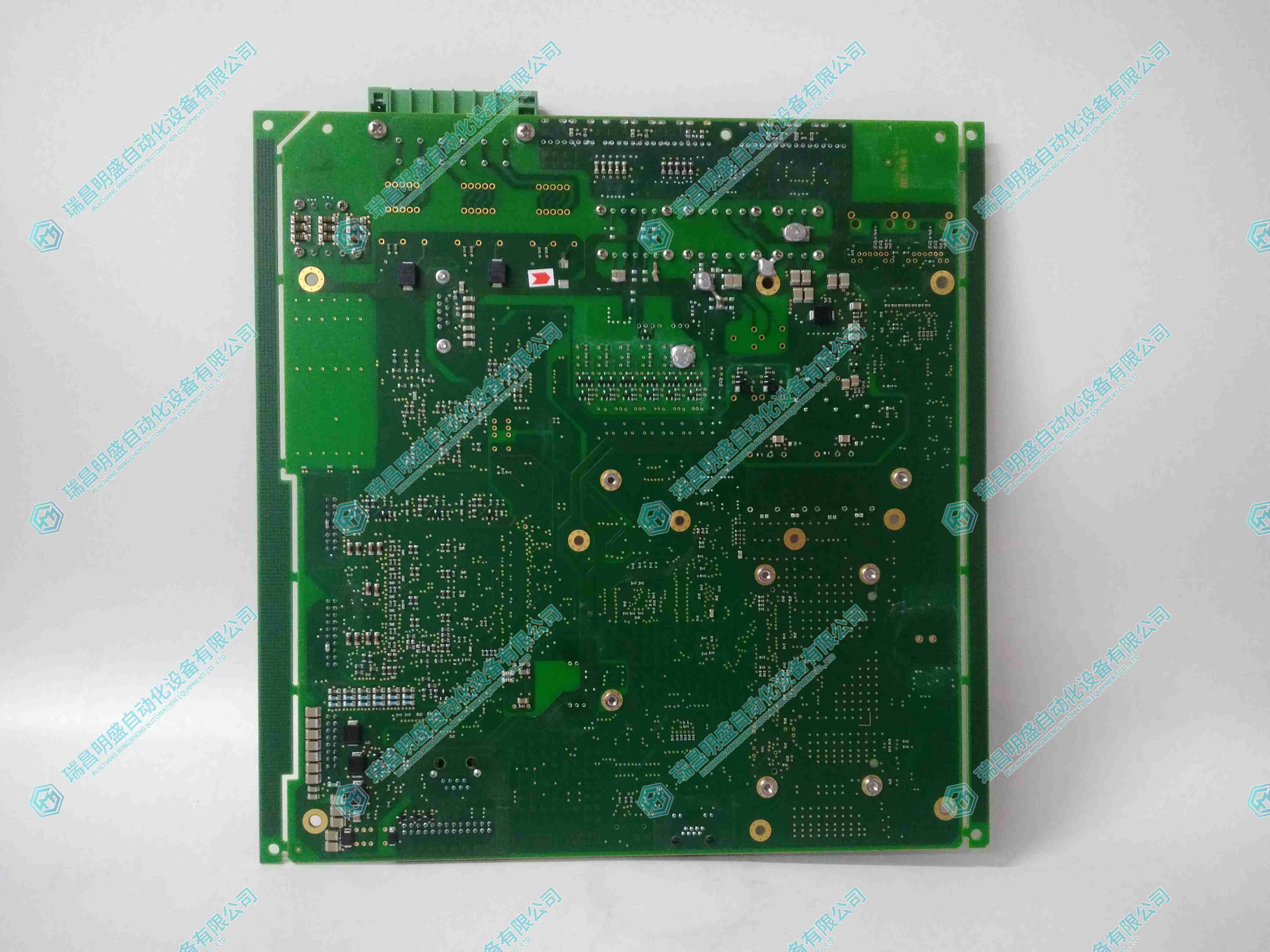 ABB UCD240A1013BHE022287R0101 遠程終端模塊