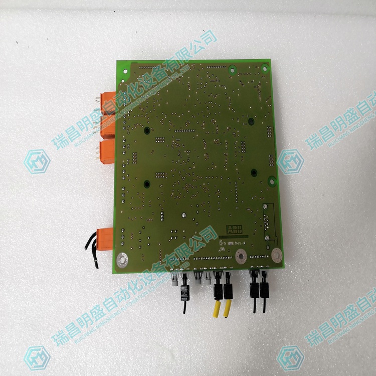 ABB UFC762AE101 3BHE006412R0101伺服驅(qū)動模塊