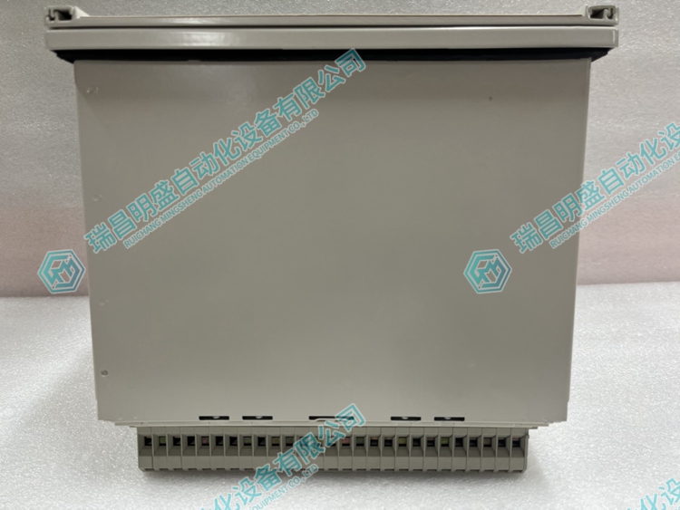 REF541KM118AAAA 電機保護裝置