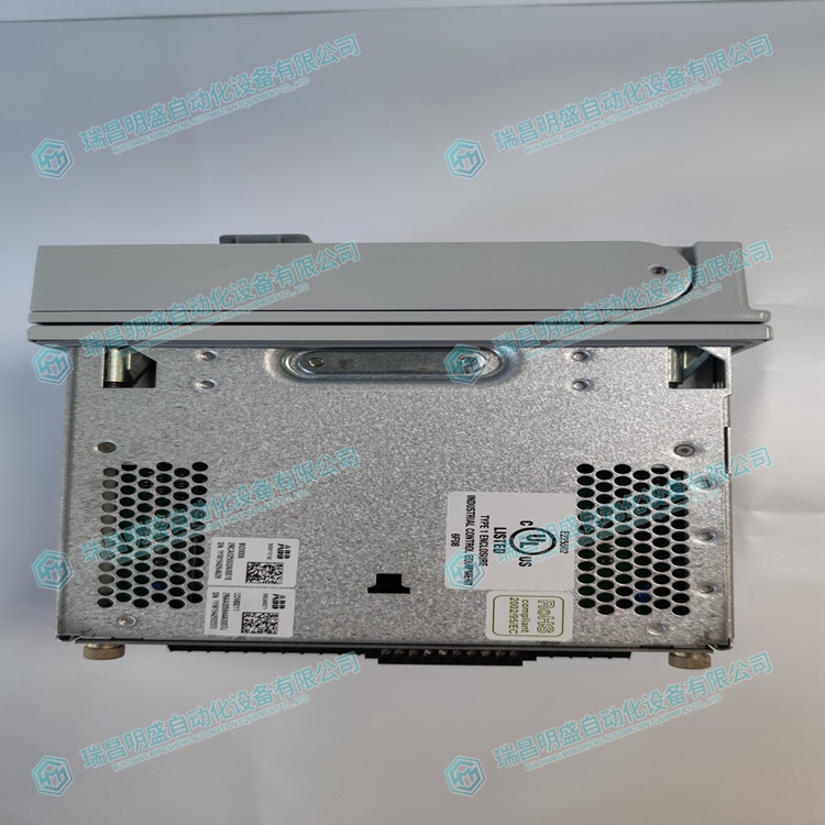 REM615 HBMCAEAGANB6ANN1XG 電壓保護測控裝置