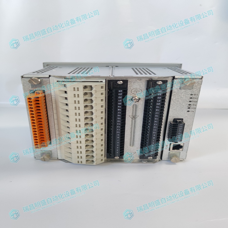 REM615 HBMCAEAGANB6ANN1XG 電壓保護測控裝置