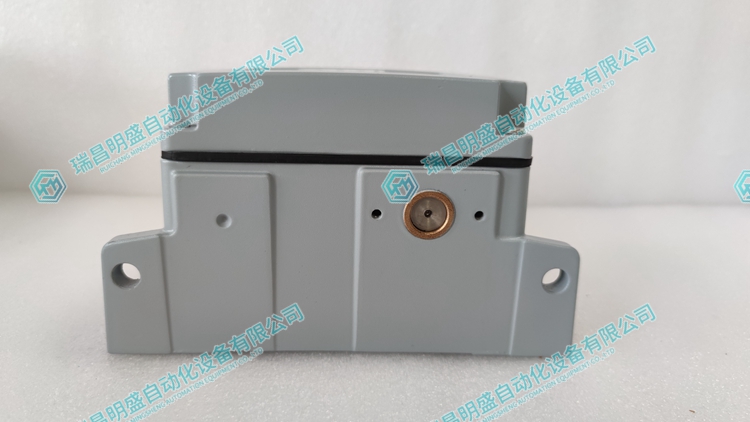 IC9445-B200AB   工業(yè)現(xiàn)場(chǎng)I/O模塊