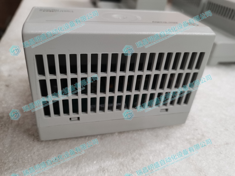 AB 1786-RPFM安全電源開關(guān)結(jié)合了安全功能和電源控制