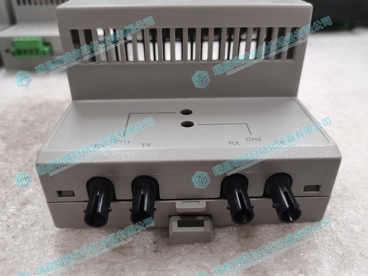 AB 1786-RPFM安全電源開關(guān)結(jié)合了安全功能和電源控制