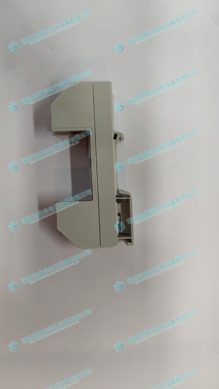 V17111-110 控制I/O接口模塊發(fā)送輸出信號以控制設(shè)備