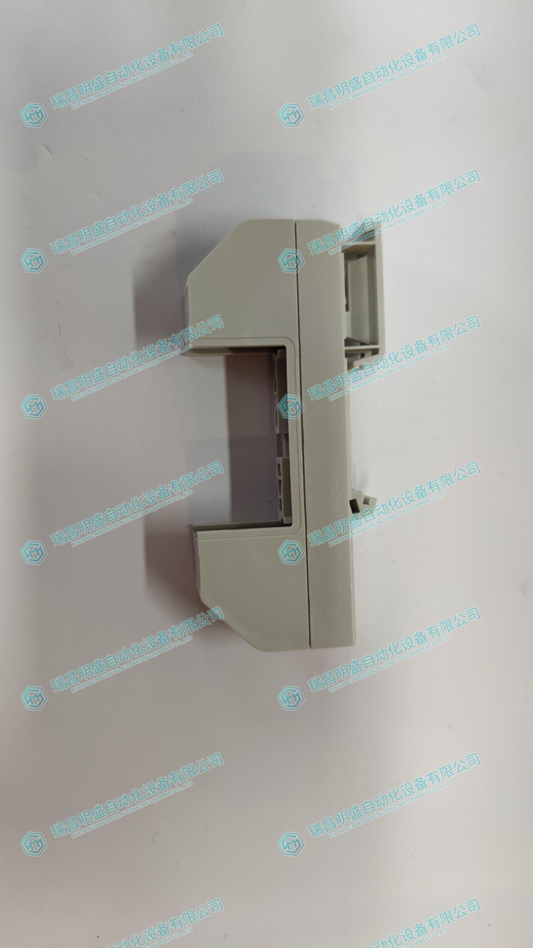 V17111-110 控制I/O接口模塊發(fā)送輸出信號以控制設(shè)備