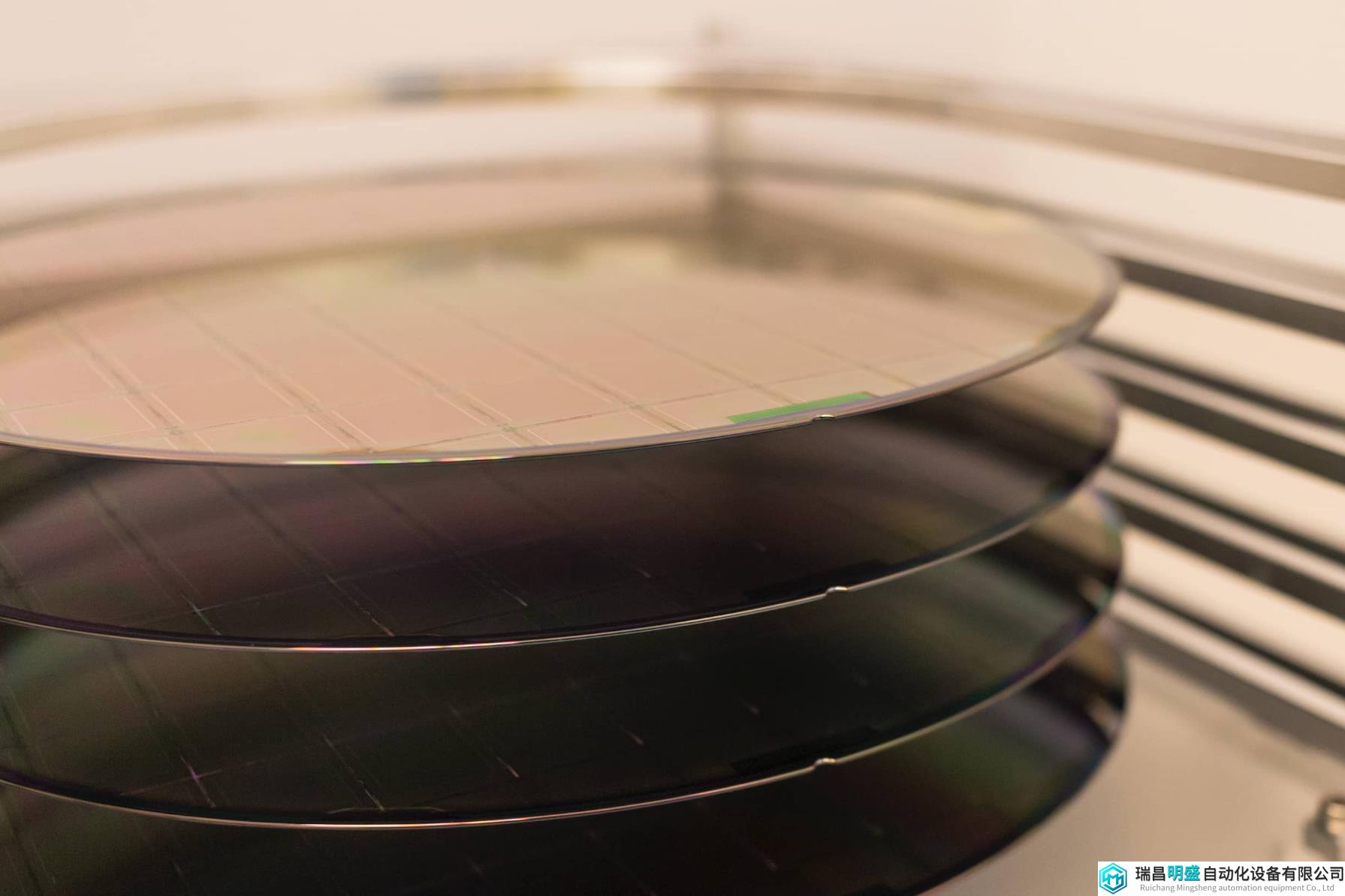 第三代半導(dǎo)體材料GaN的挑戰(zhàn)和未來