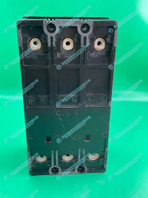 GE TKM3F1200 熱磁環(huán)斷路器